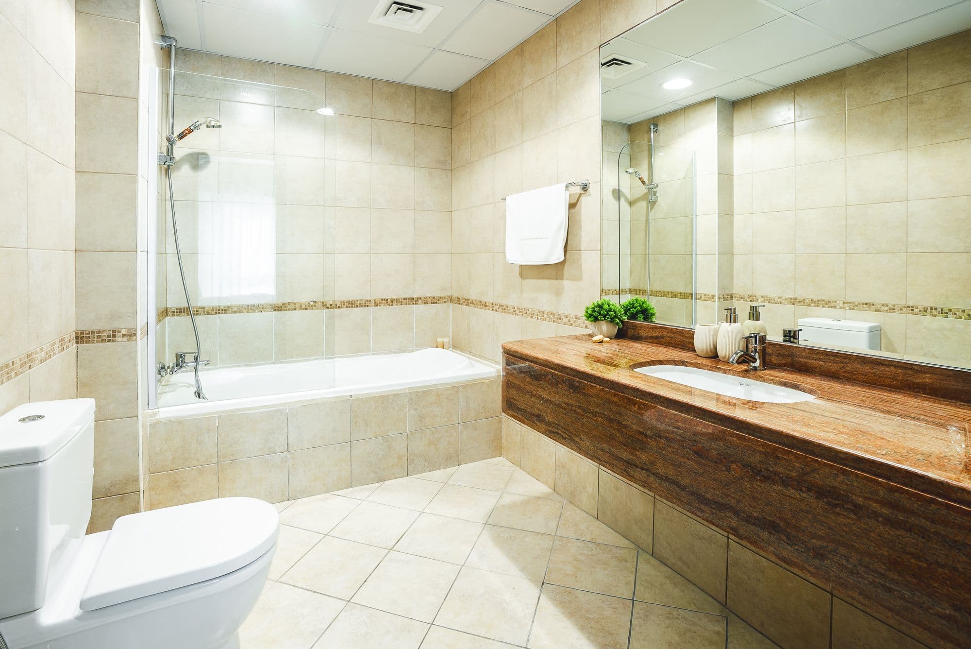 Fully furnished 1BR | Balcony | Prime Location