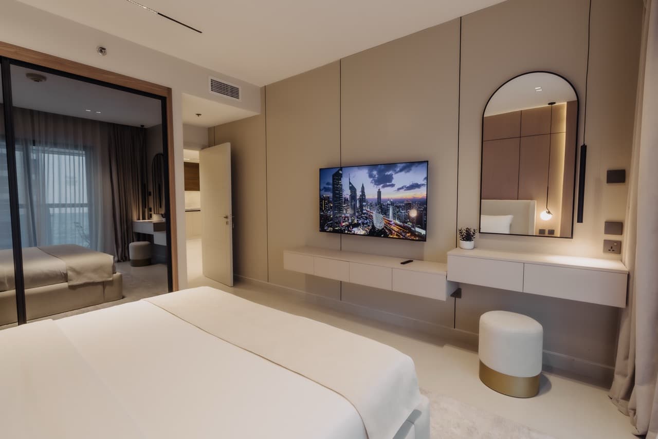 Upgraded | 1BDR Fully Furnished | Dubai Marina* 7