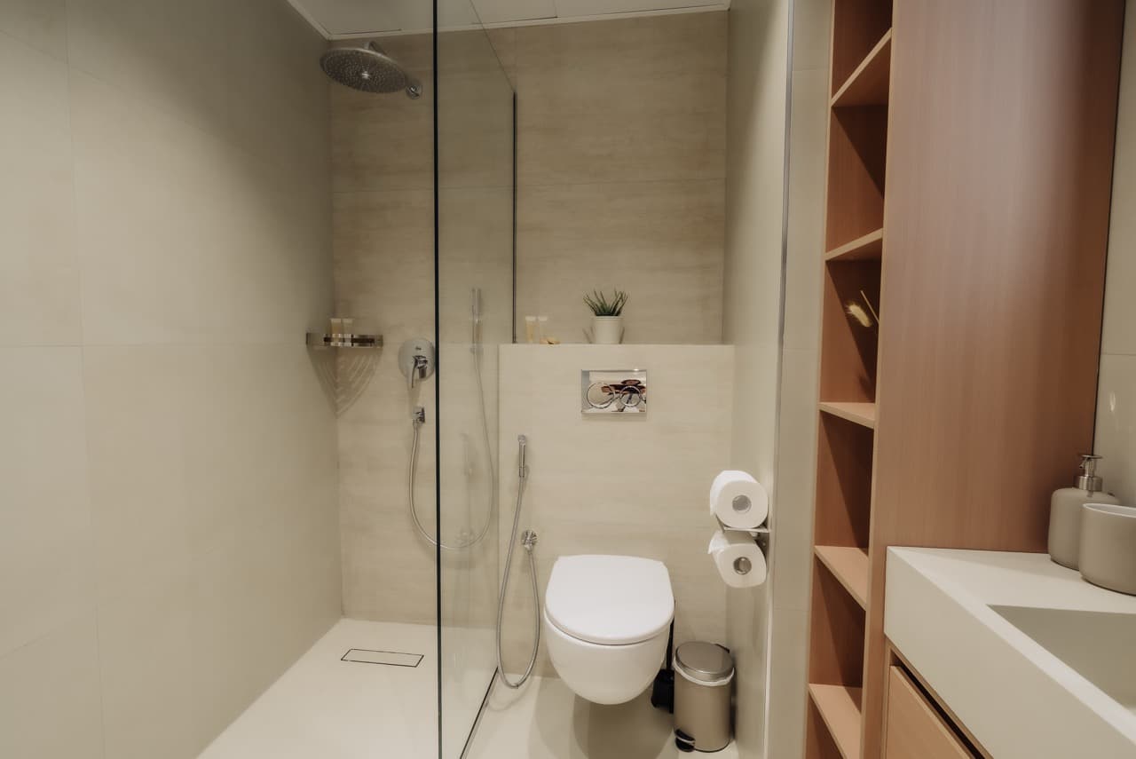 Upgraded | 1BDR Fully Furnished | Dubai Marina* 8