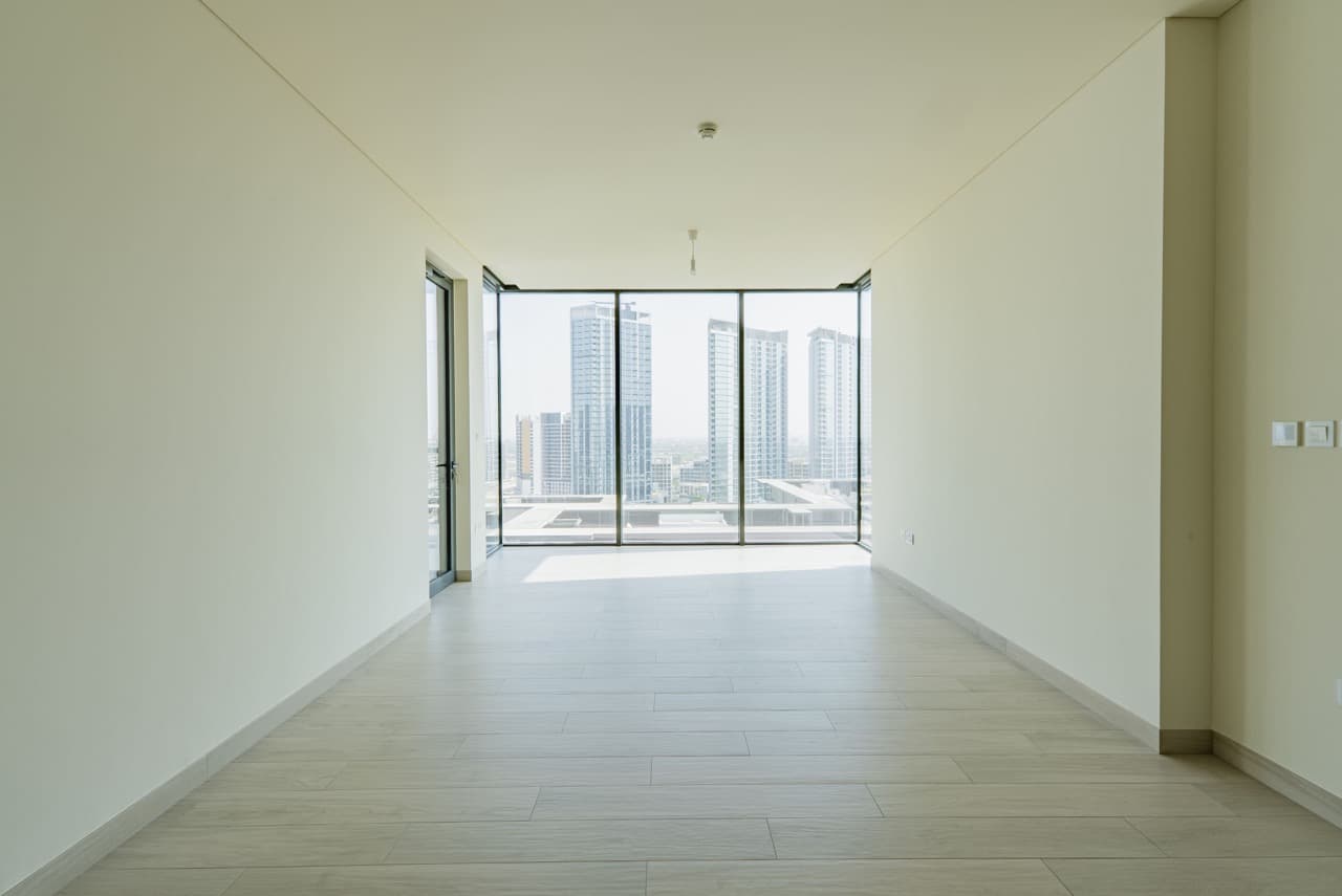 Ready To Move In | Prime Location | Huge Layout
