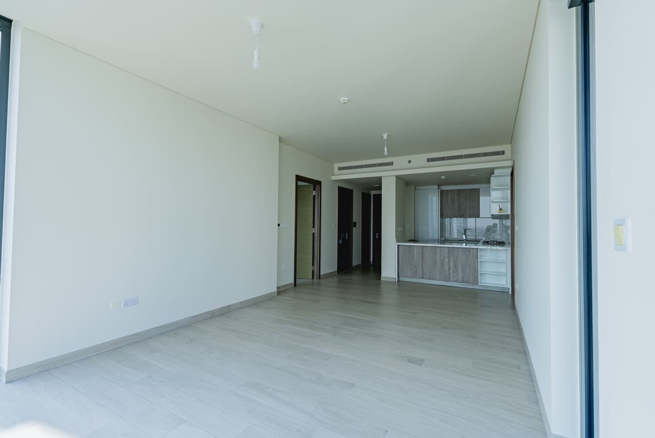 Ready To Move In | Prime Location | Huge Layout