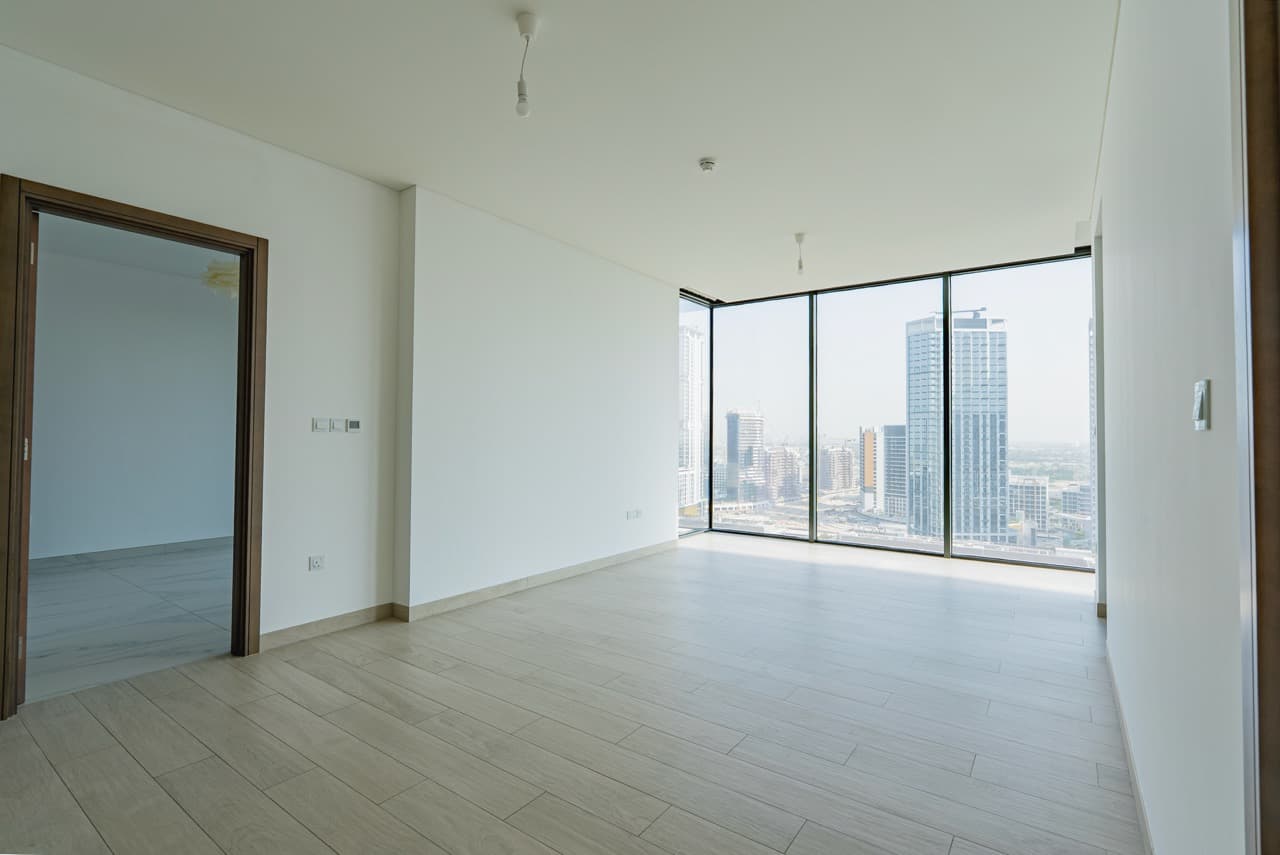 High Floor | Vacant | Amazing Layout 15