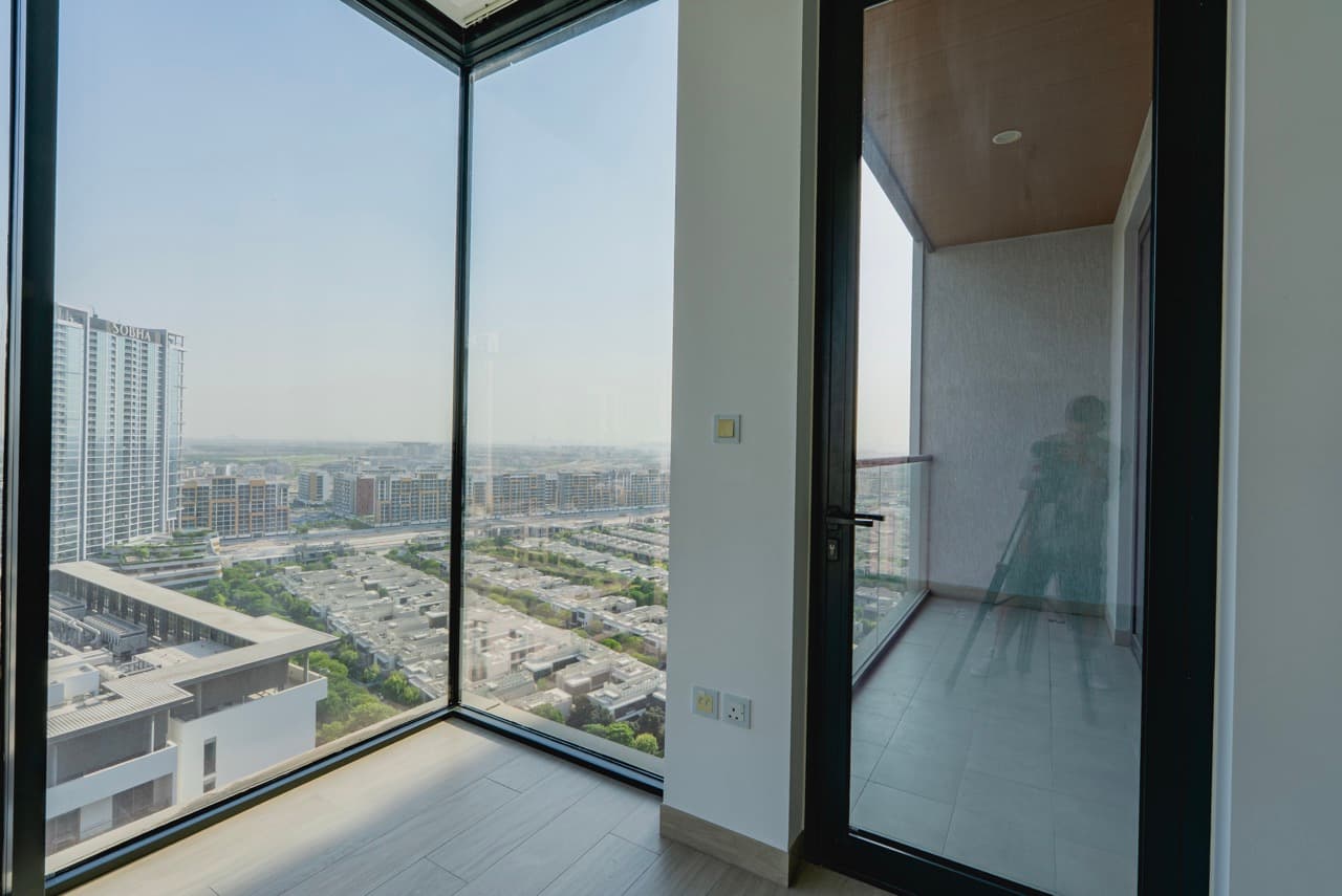 High Floor | Vacant | Amazing Layout 21