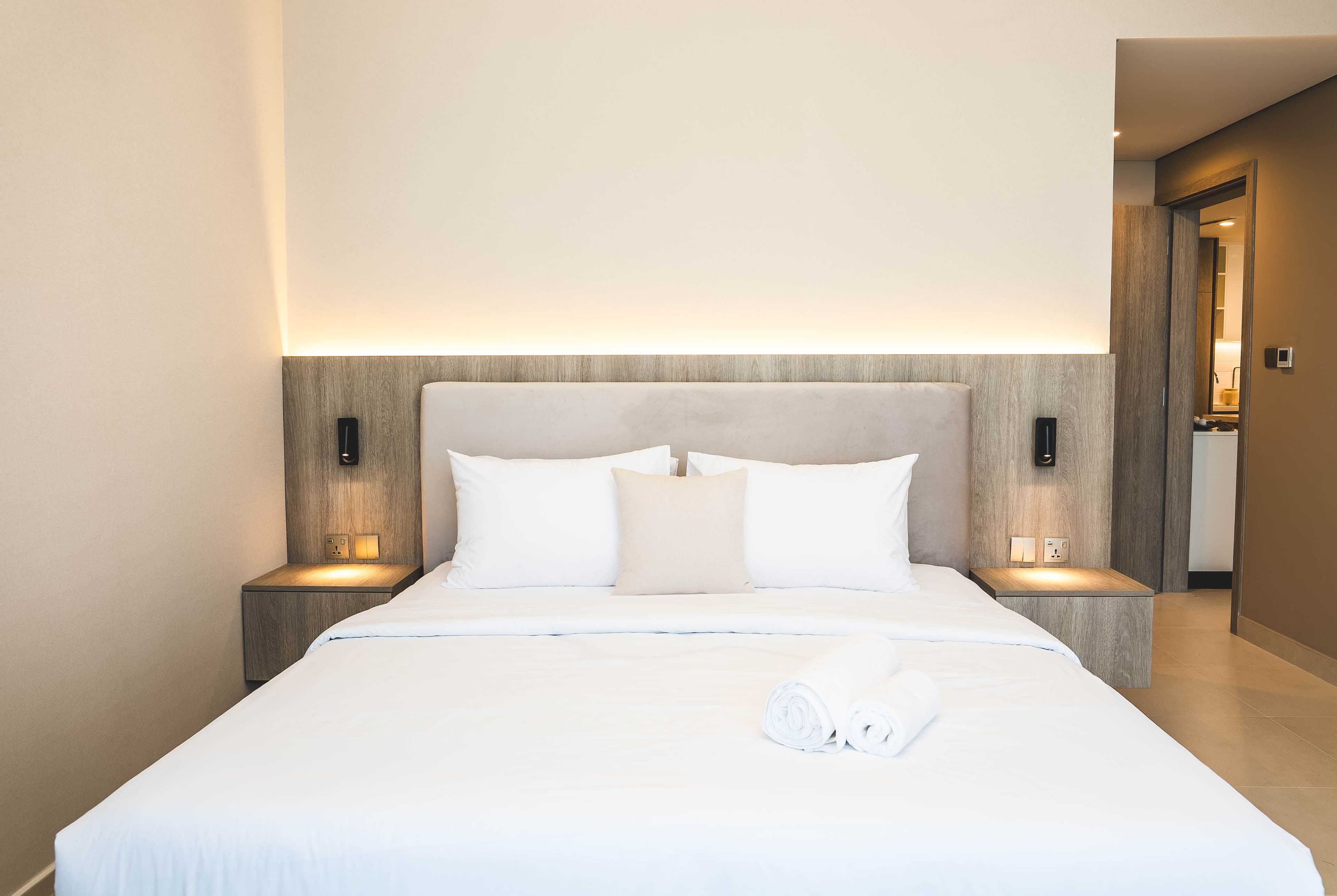 Brand New 1BR | Fully Furnished | Prime Location