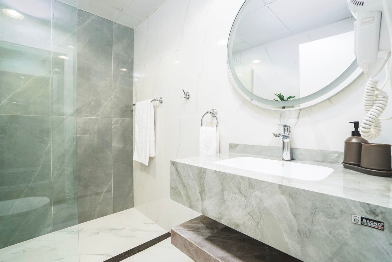Sea View | Upgraded | High Floor* 16