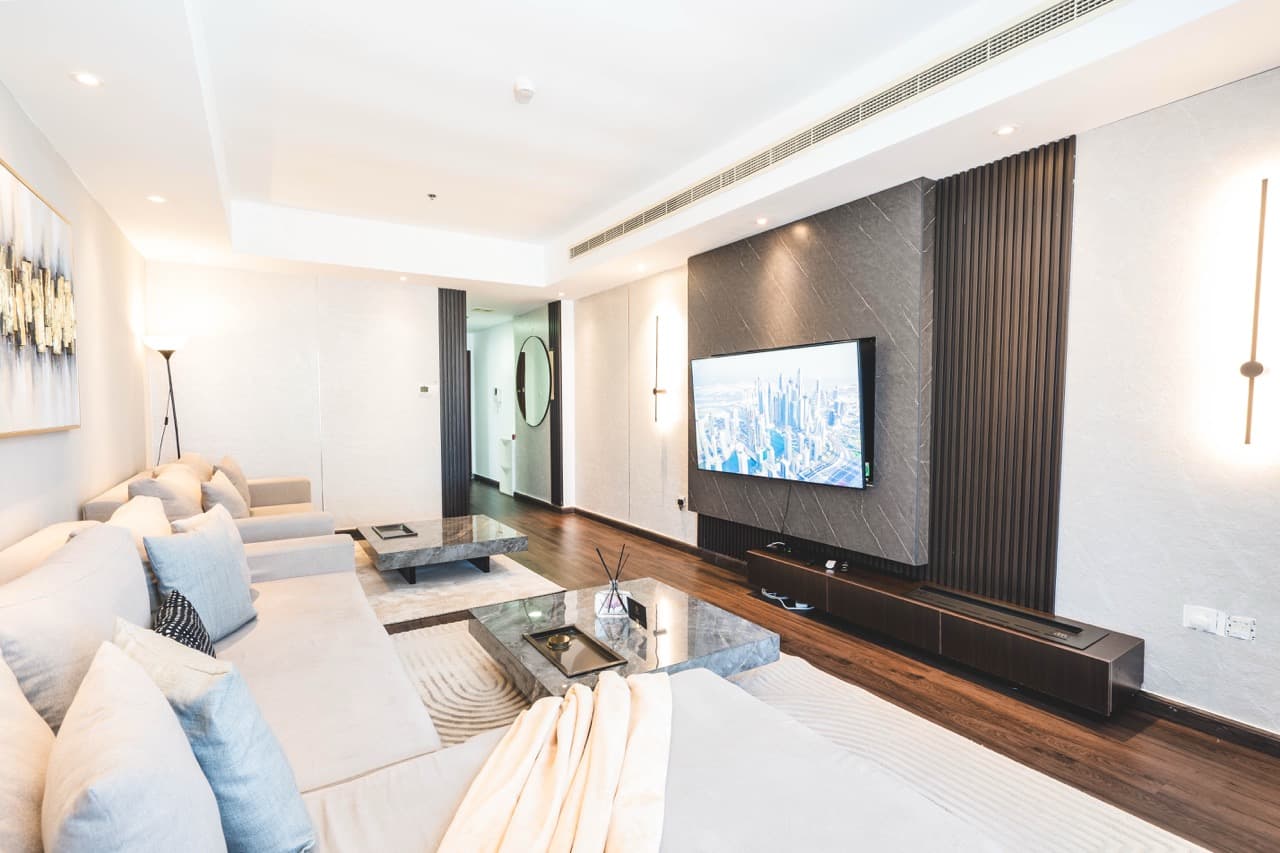 Cozy 2 BR | Sea view | High Floor*