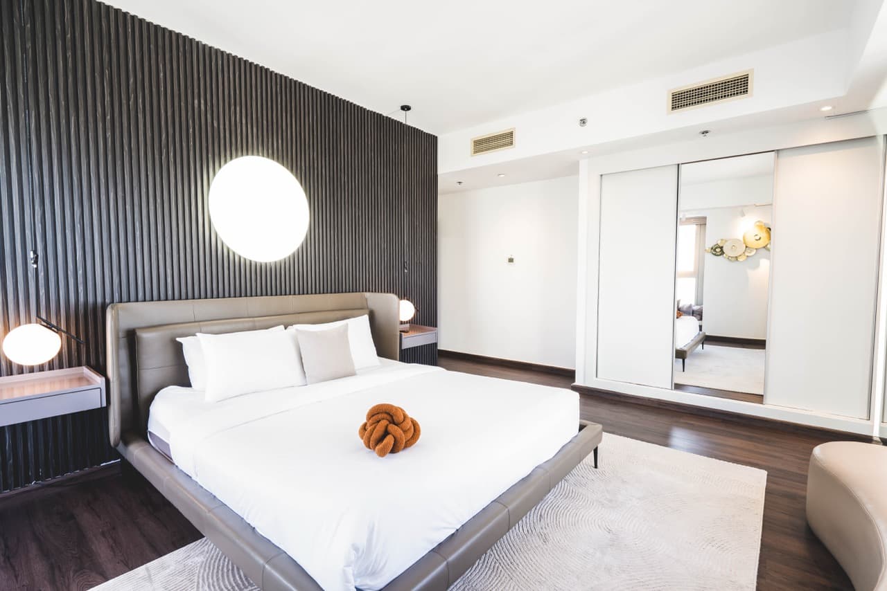 Cozy 2 BR | Sea view | High Floor*