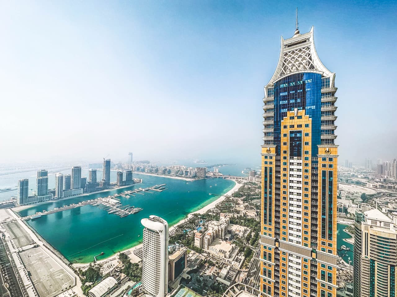 Cozy 2 BR | Sea view | High Floor*