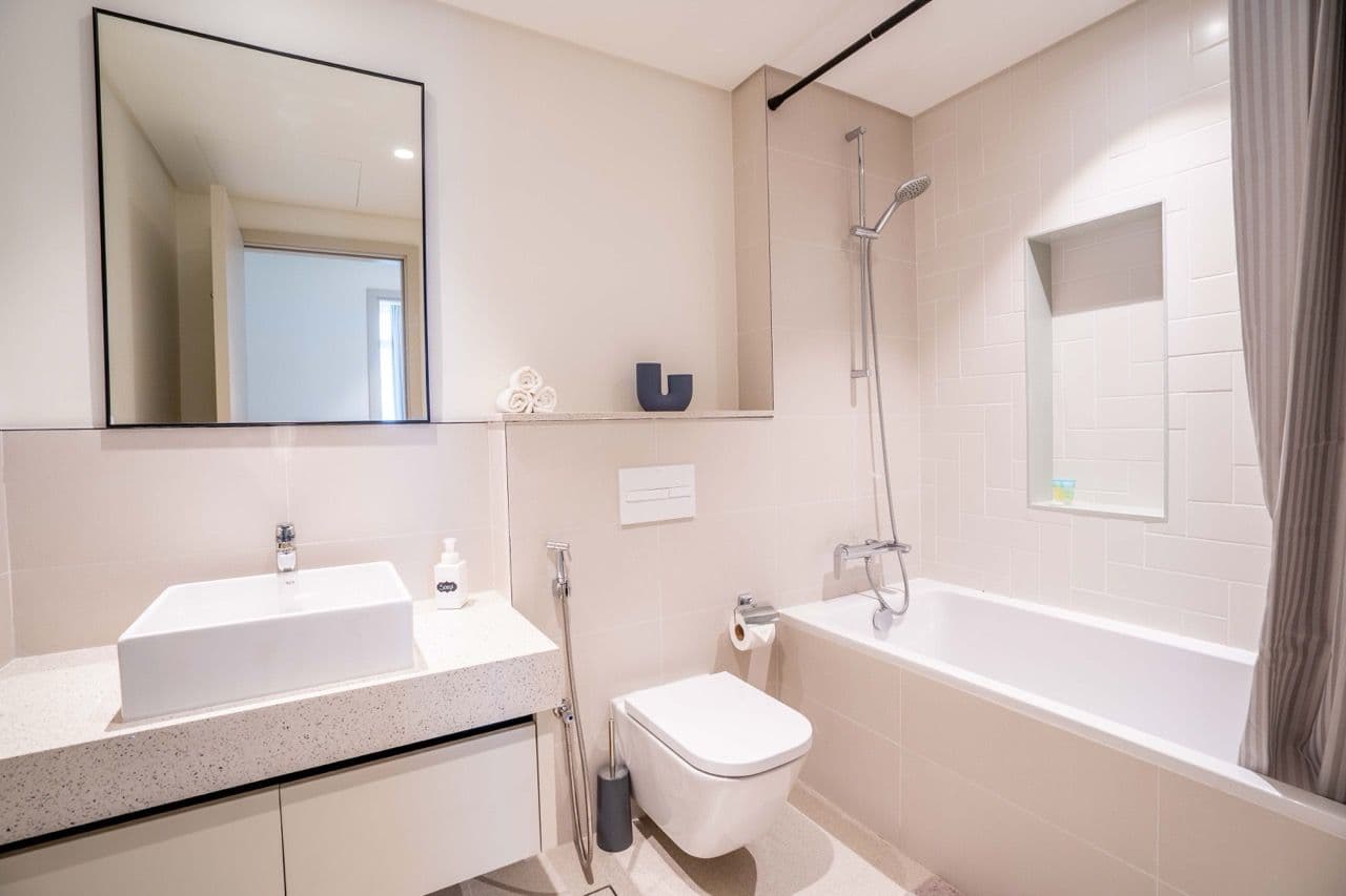 LUX Bright 2BR with Palm Jumeirah Views*