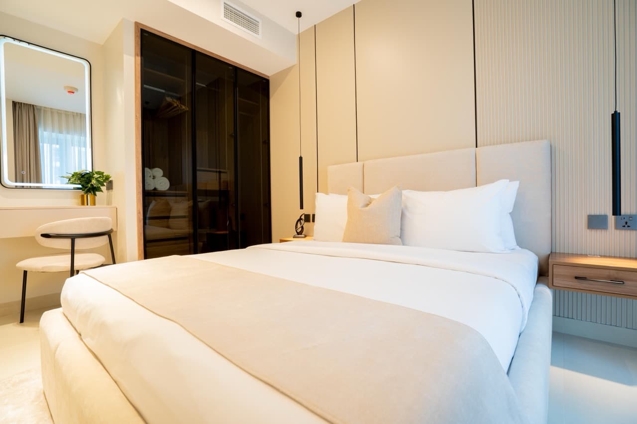3 BR | Fully Upgraded | Dubai Marina* 13