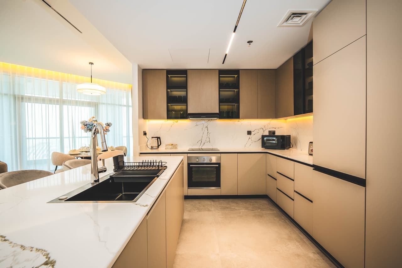 3 BR | Fully Renovated | Dubai Marina*
