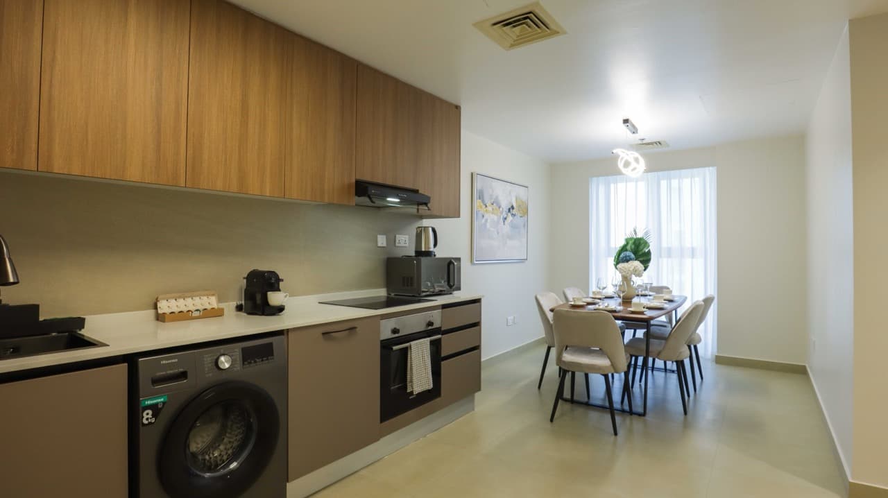 2 BR | Fully Upgraded | High Floor*