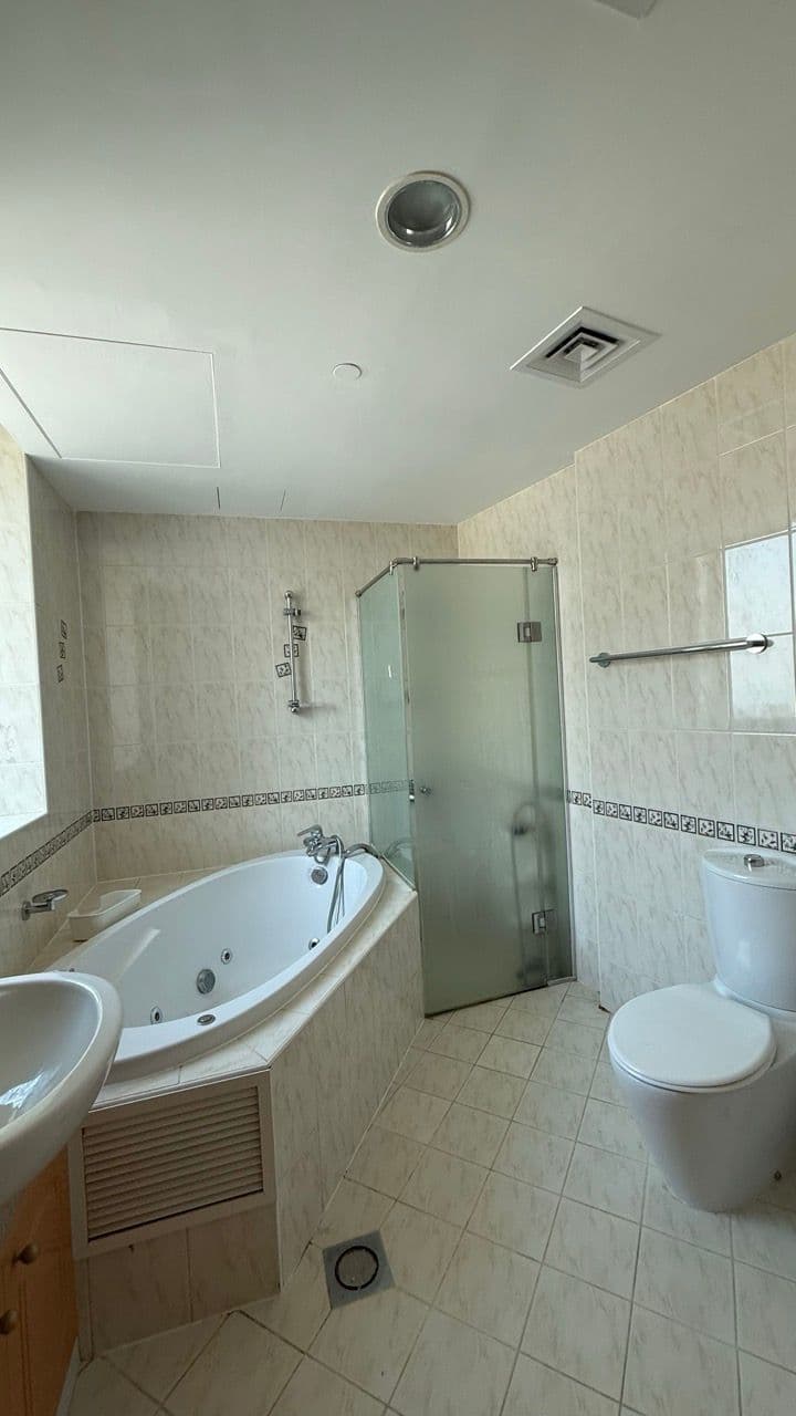 Fully Furnished | Full Sea View | Prime Location 10