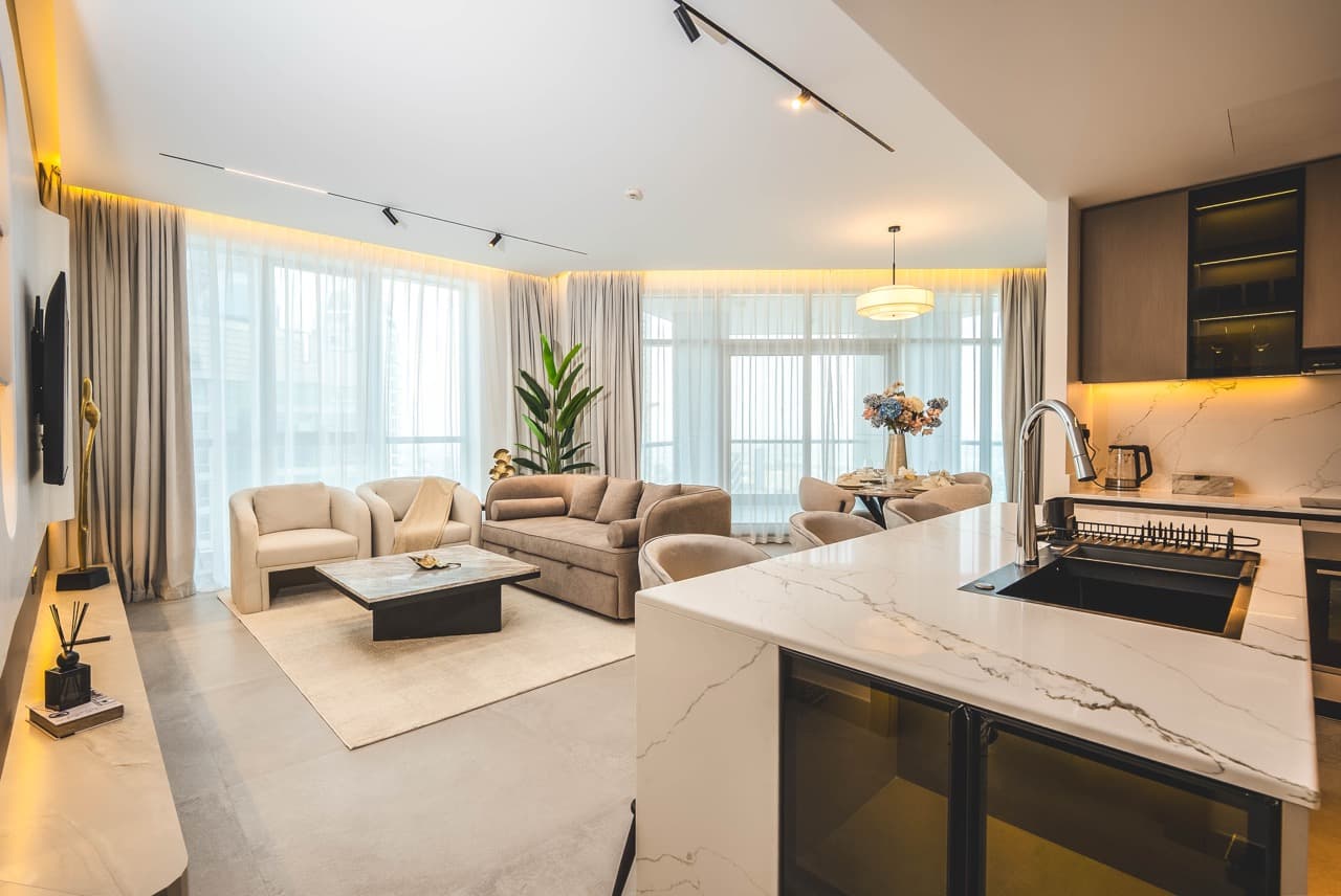 3 BR | Fully Renovated | Dubai Marina*