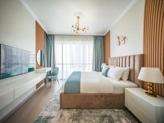 Upgraded I Fully Furnished I High End Living