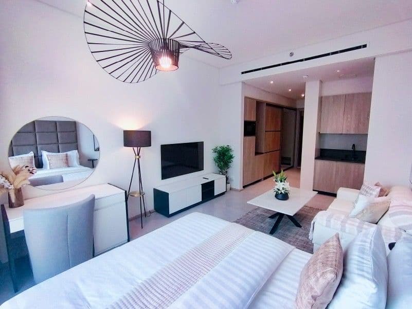 Spacious Studio | Modern Stye | Fully Furnished 2