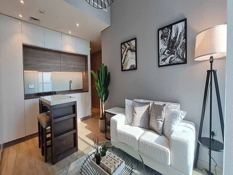 Modern Marina Living | High End Furniture | Prime Location 3