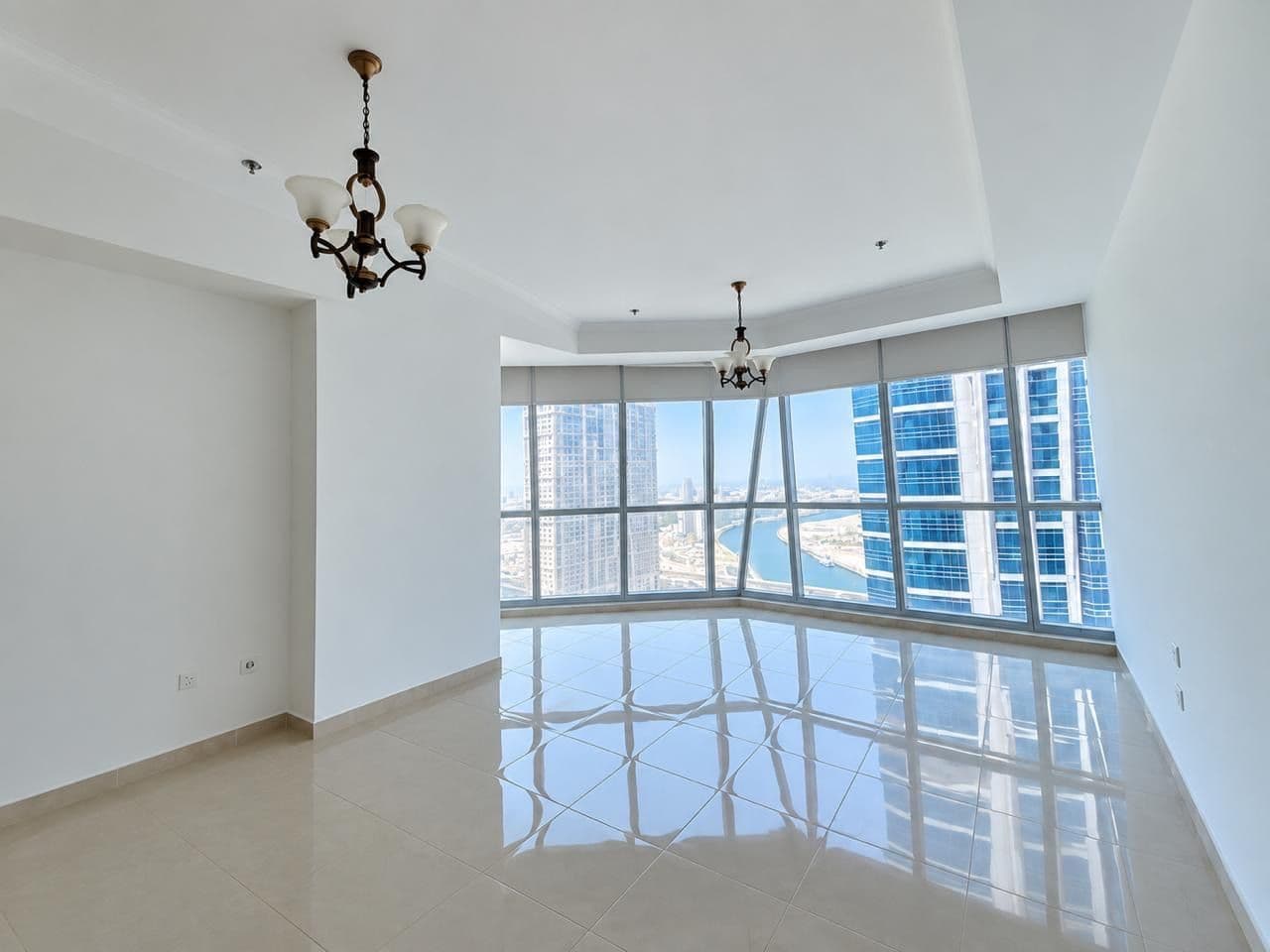Prime Canal-Side Living | Easy Access to Metro 3