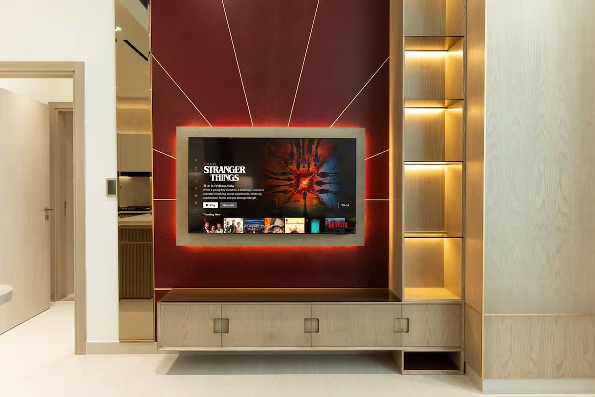 Exclusive 1BR with Private Pool | Marina View 3